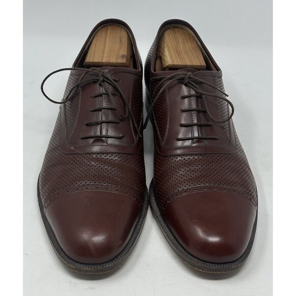 Salvatore Ferragamo Brogue Cap Toe Oxfords Men’s 10.5 D Brown Perforated Leather main image 8